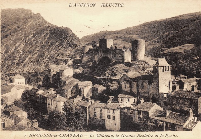 Le château (cpa)