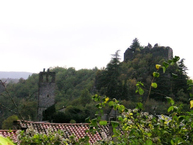 Les ruines du château féodal