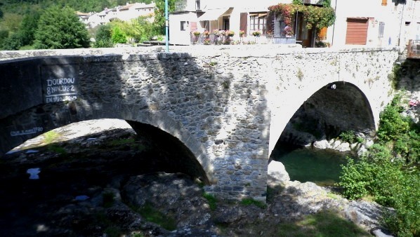 Brusque aveyron pont crue 1983