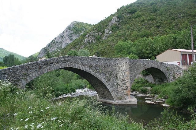 Brusque aveyron pont vieux 