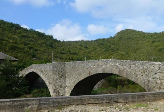 Brusque aveyron pont vieux