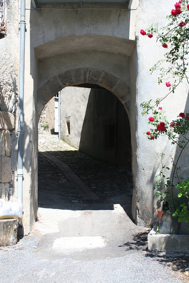 Une porte du village