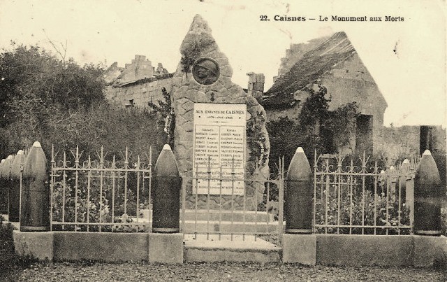 Caisnes oise cpa monument aux morts