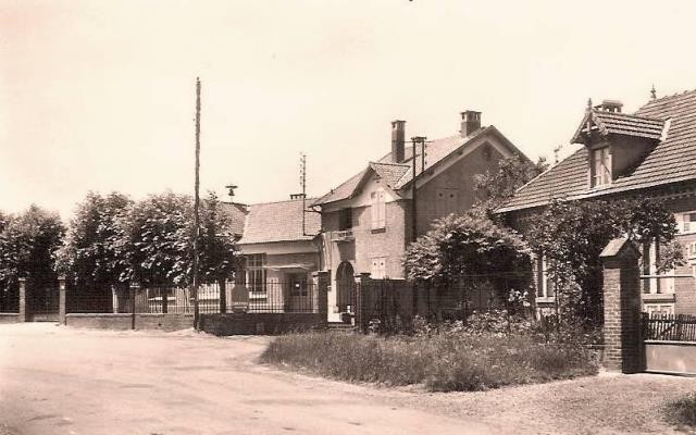 Caisnes oise cpa vers 1951