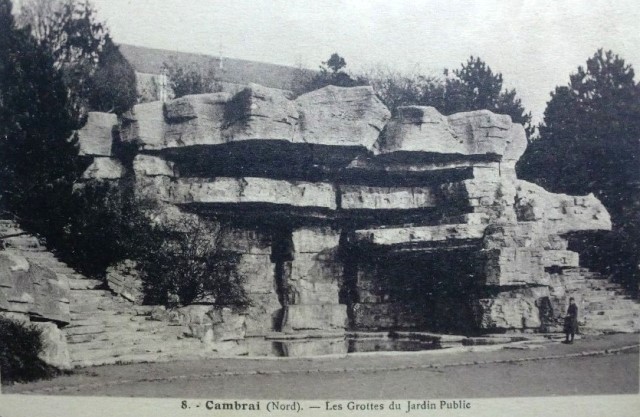 Cambrai 59 les grottes du jardin public cpa