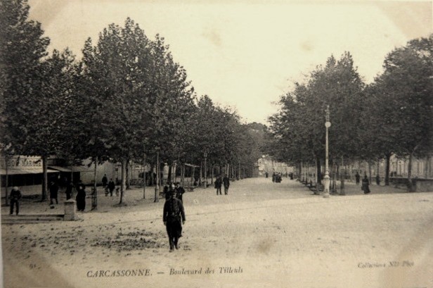Le boulevard des Tilleuls (cpa)