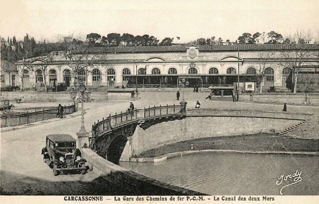 La gare ferrovière (cpa)