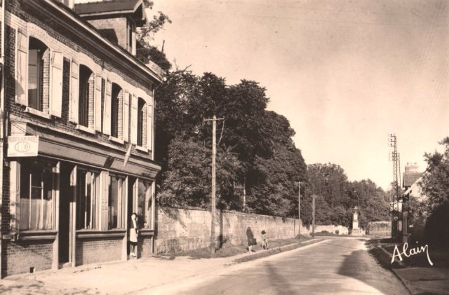 Carlepont oise cpa la rue du general de gaulle