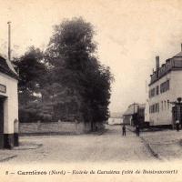 Carnieres 59 l entree du village cpa