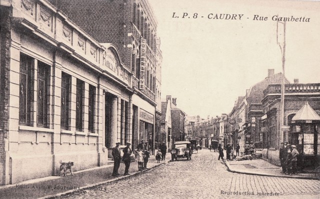 Caudry 59 la banque de sourmais cpa