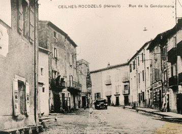 La rue de la Gendarmerie, cpa