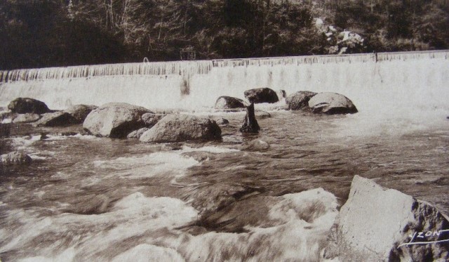 Le barrage, cpa