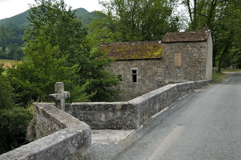 Ceilhes-et-Rocozels (Hérault) Le pont roman