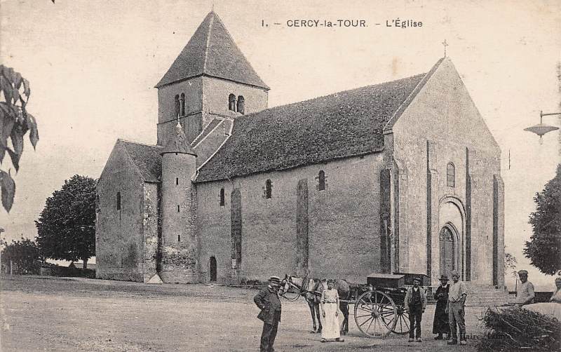 Cercy-la-Tour (Nièvre) L'église Saint Pierre CPA