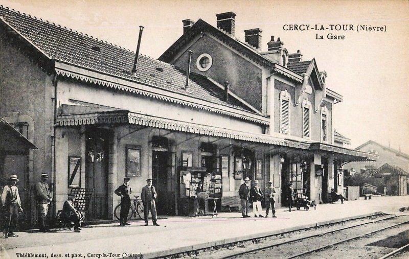 Cercy-la-Tour (Nièvre) La gare CPA