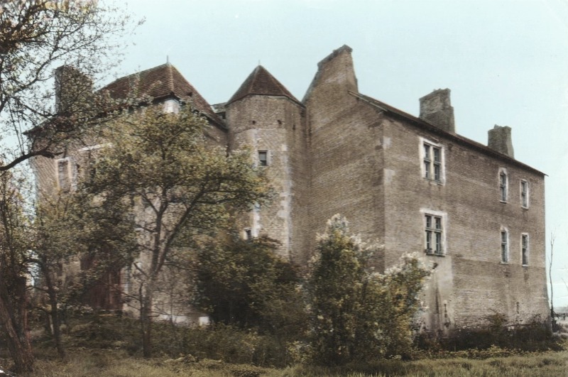 chateau cercy la tour