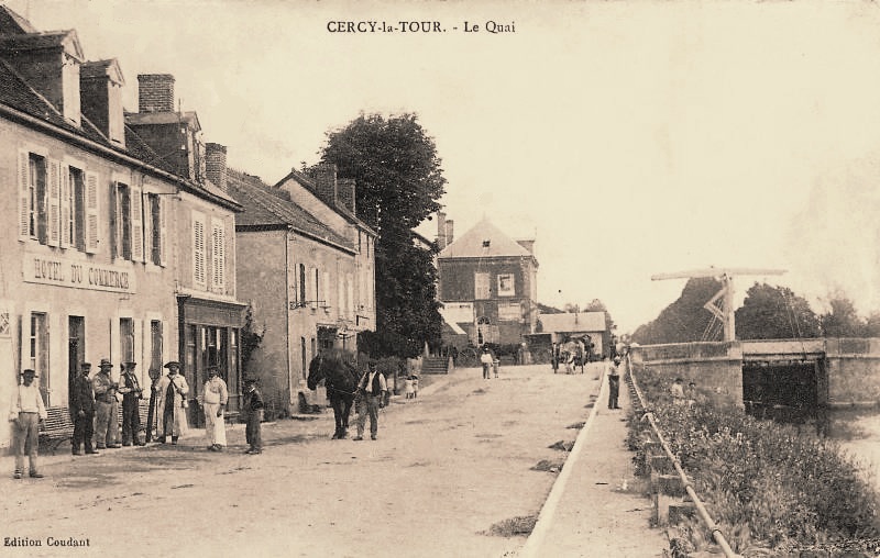 Cercy-la-Tour (Nièvre) Le quai CPA