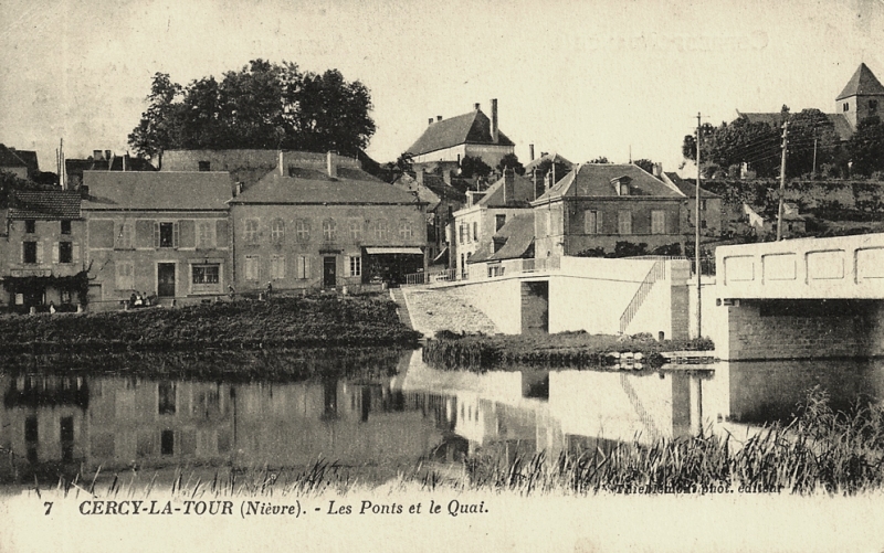 Cercy-la-Tour (Nièvre) Les ponts CPA