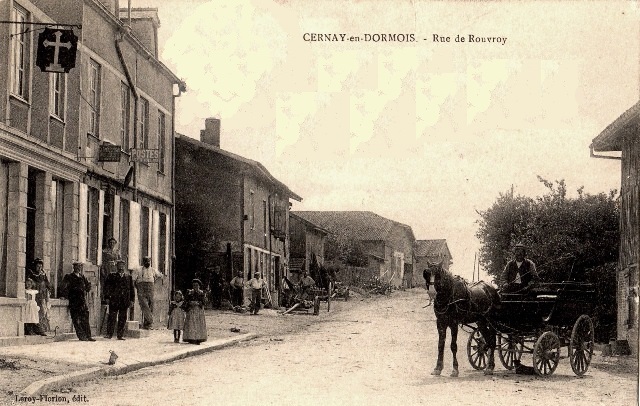 Cernay-en-Dormois (51) La rue de Rouvroy CPA