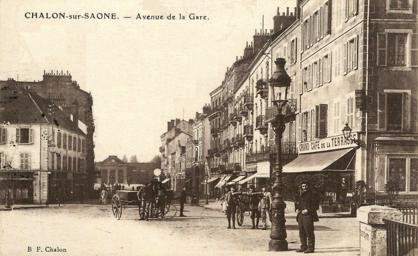 Chalon-sur-Saône (71) Avenue de la Gare CPA