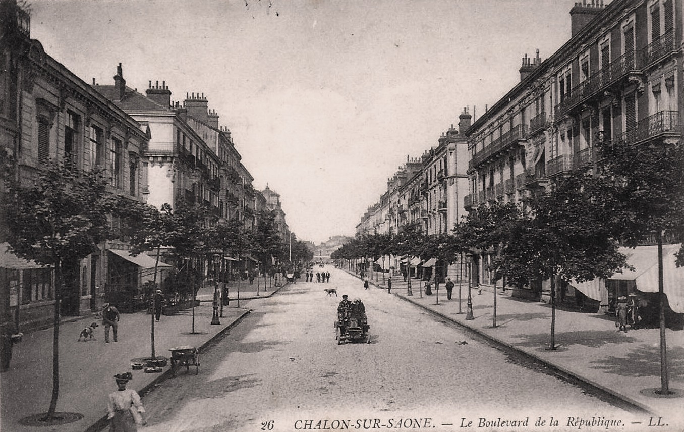 Chalon-sur-Saône (71) Boulevard de la République CPA