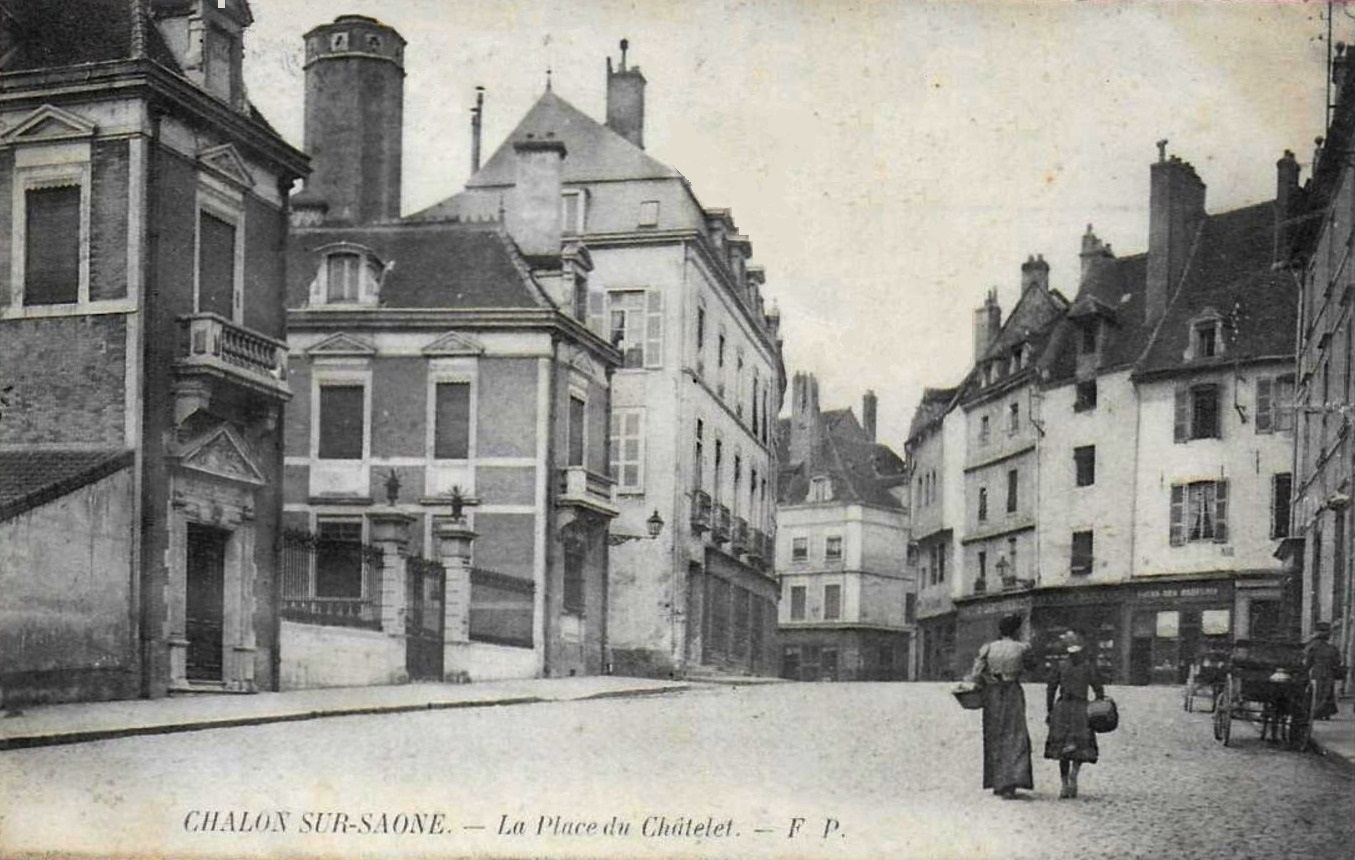 Chalon-sur-Saône (71) Place du Châtelet CPA