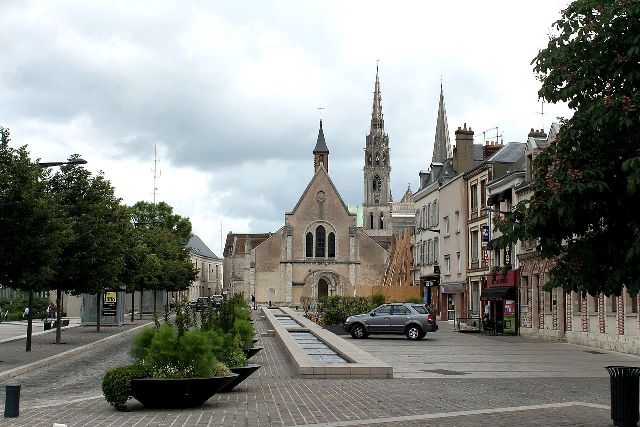 Chartres (28) L'église Sainte-Foy