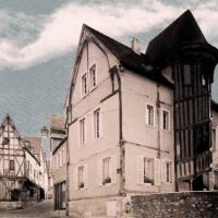 La Maison des Vieux Consuls et son escalier CPA