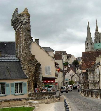 Chartres (28) La porte Guillaume