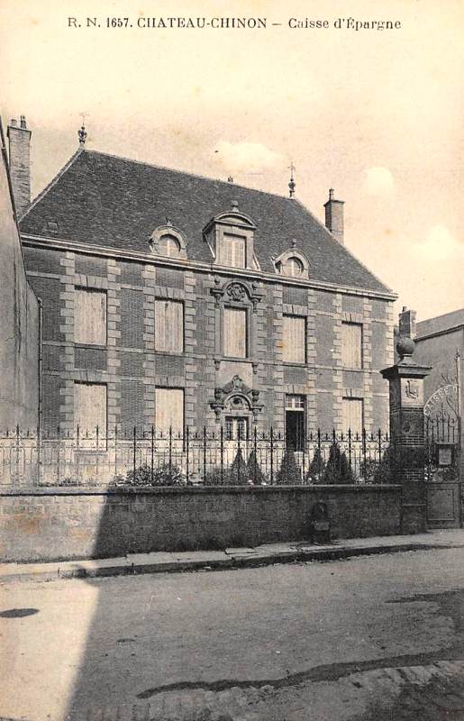 Château-Chinon (Nièvre) La Caisse d'Epargne CPA