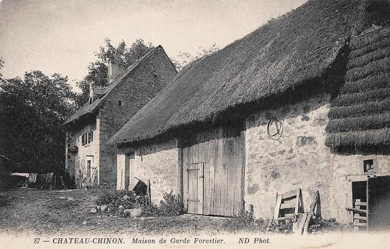 Château-Chinon (Nièvre) La maison du garde-forestier CPA