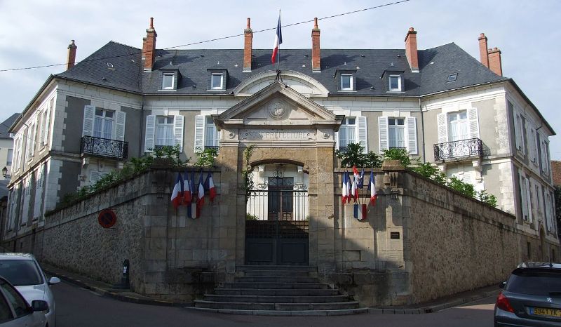 Château-Chinon (Nièvre) La Sous-Préfecture