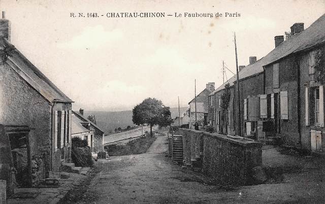 Château-Chinon (Nièvre) Le Faubourg de Paris CPA
