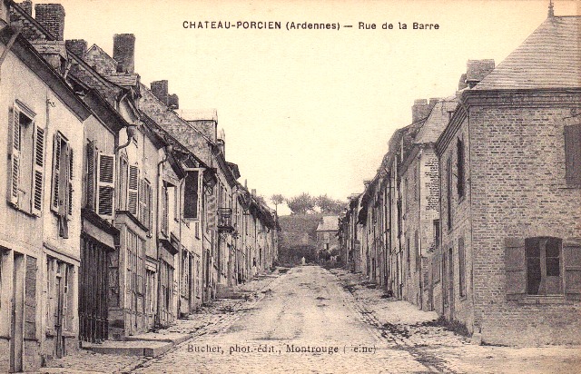 Château-Porcien (08) Rue de la Barre CPA
