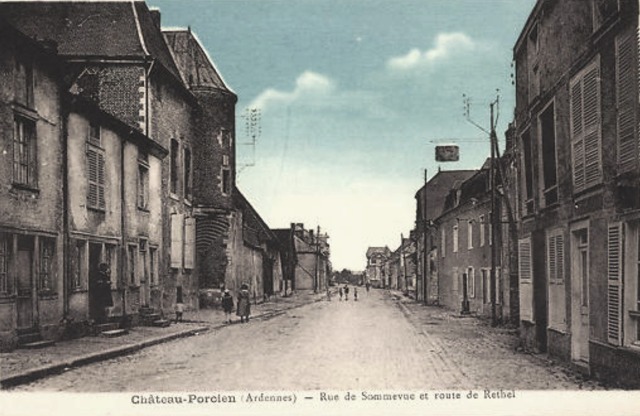Château-Porcien (08) Rue de Sommevue CPA
