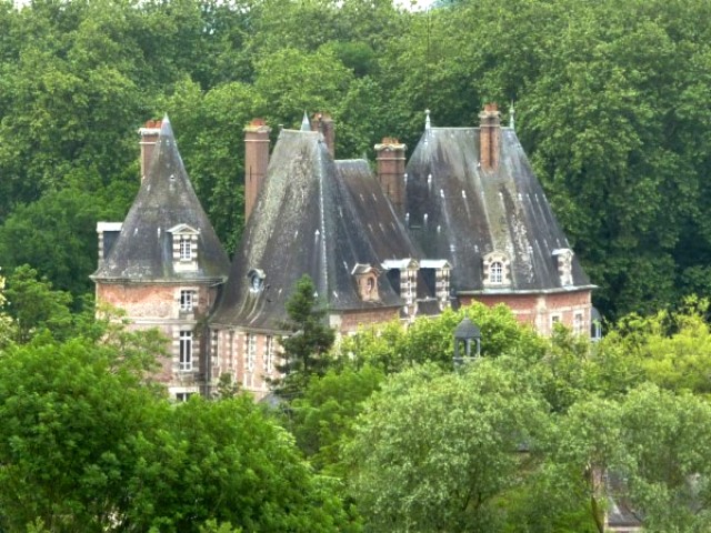 Château-Renard (45) Château de la Motte
