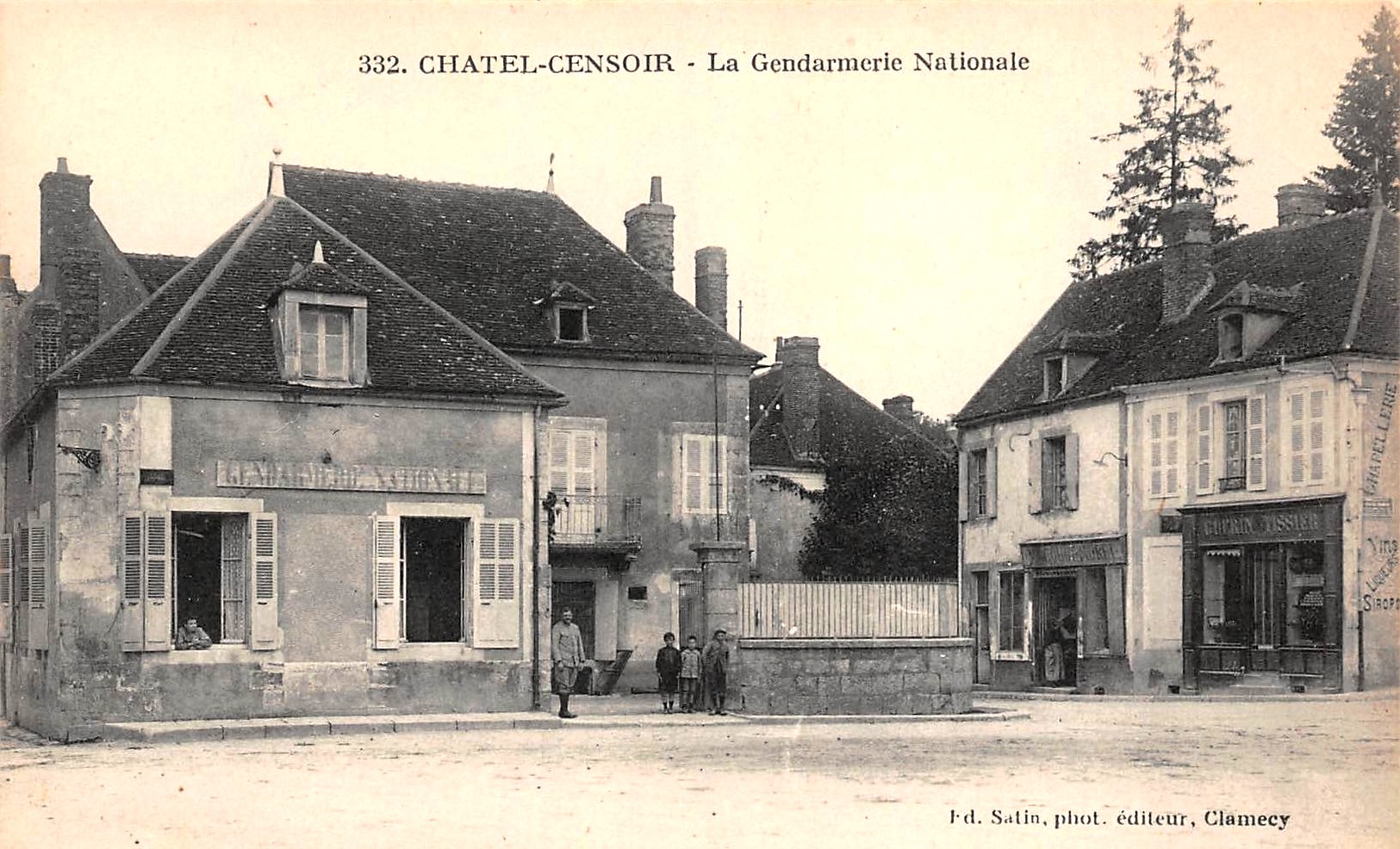 Châtel-Censoir (89) La gendarmerie CPA