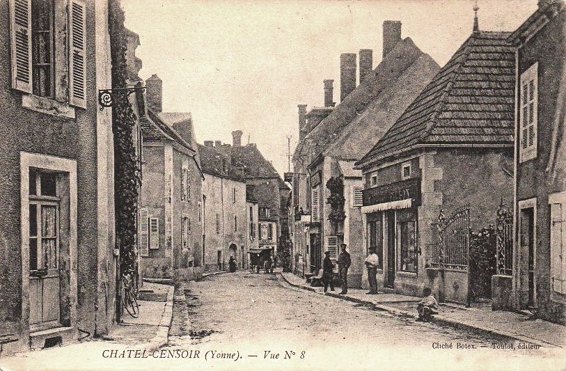 Châtel-Censoir (89) Une rue CPA