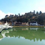 Châtel-Censoir (89) Vue générale depuis le port