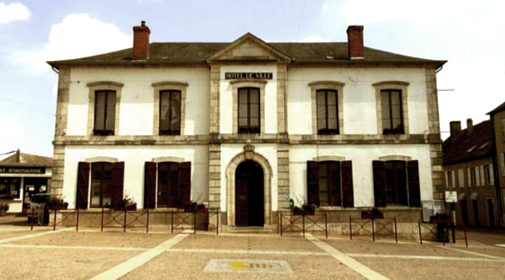 Châtillon-en-Bazois (Nièvre) L'Hôtel de Ville