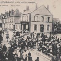 La place du marché  CPA