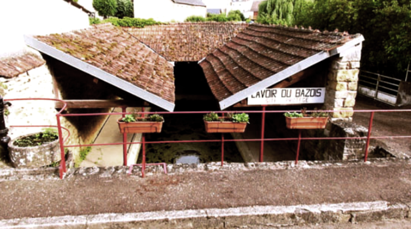 Châtillon-en-Bazois (Nièvre) Le lavoir