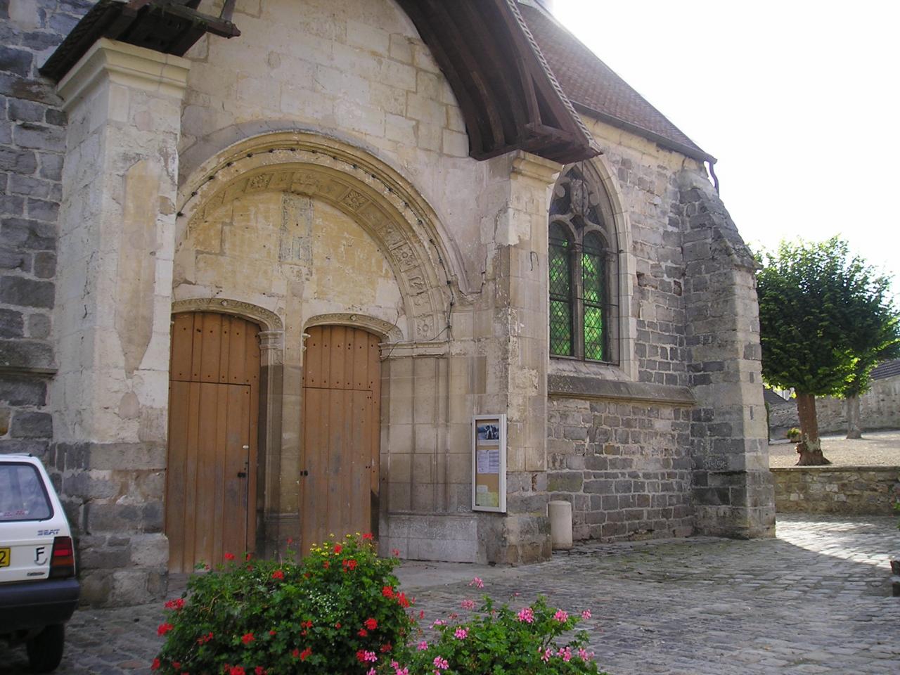 Chézy sur Marne (Aisne) Eglise Saint Martin en 2004