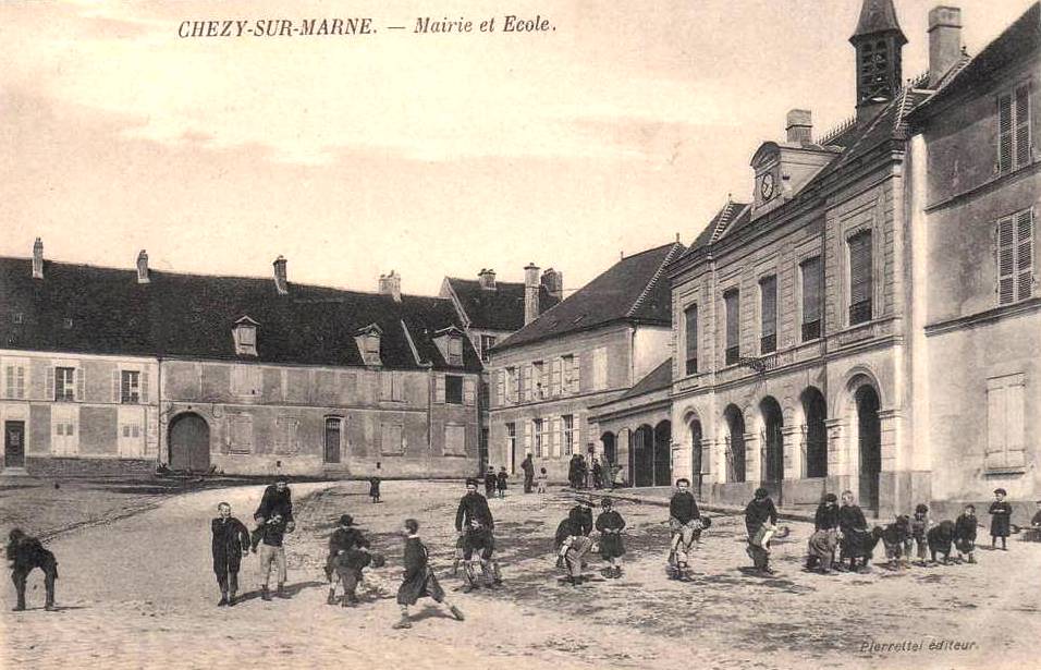 Chézy-sur-Marne (Aisne) CPA Mairie et école