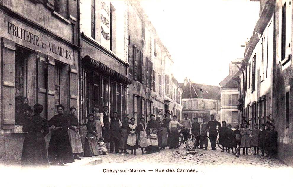 Chézy-sur-Marne (Aisne) CPA Rue des Carmes