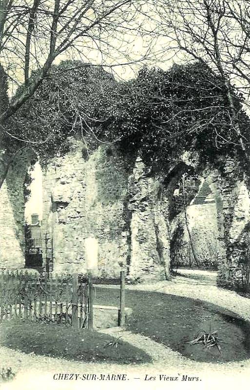 Chézy-sur-Marne (Aisne) CPA les vieux murs de l'abbaye