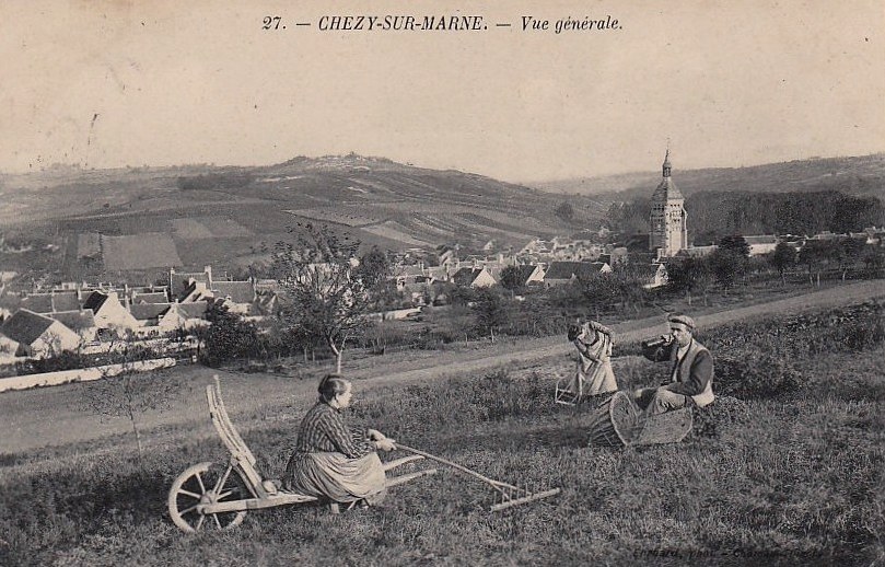 Chézy-sur-Marne (Aisne) CPA Vue générale