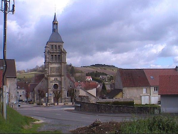 Chézy-sur-Marne (Aisne) Eglise Saint Martin