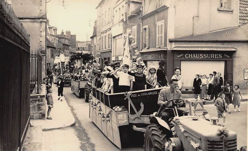 Clamecy (Nièvre) La fête CPA