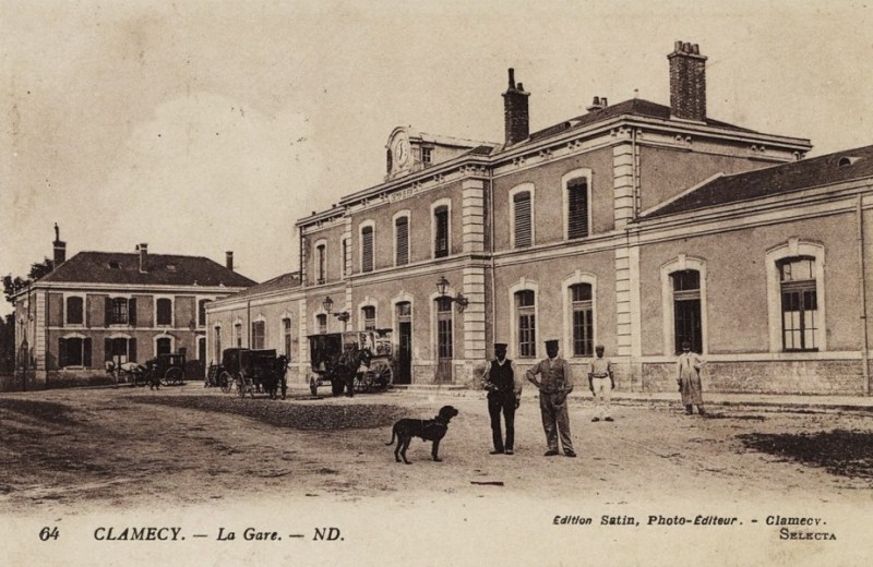 Clamecy (Nièvre) La gare CPA